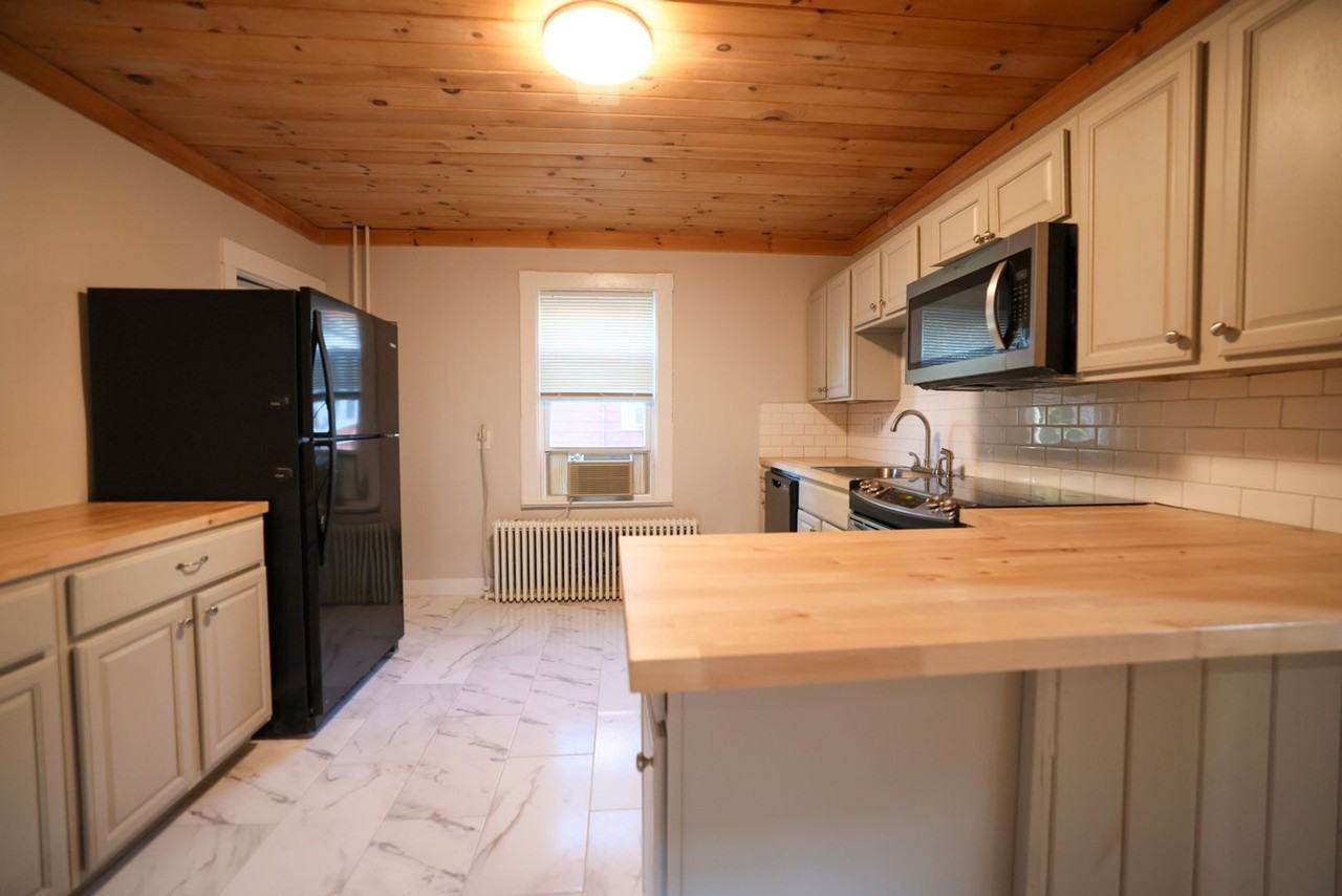 16 Orange St - Photo 7 of 16