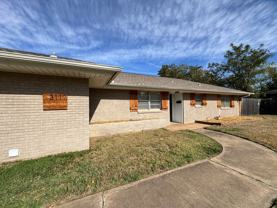 3117 Lakeside Dr - Photo 1 of 1