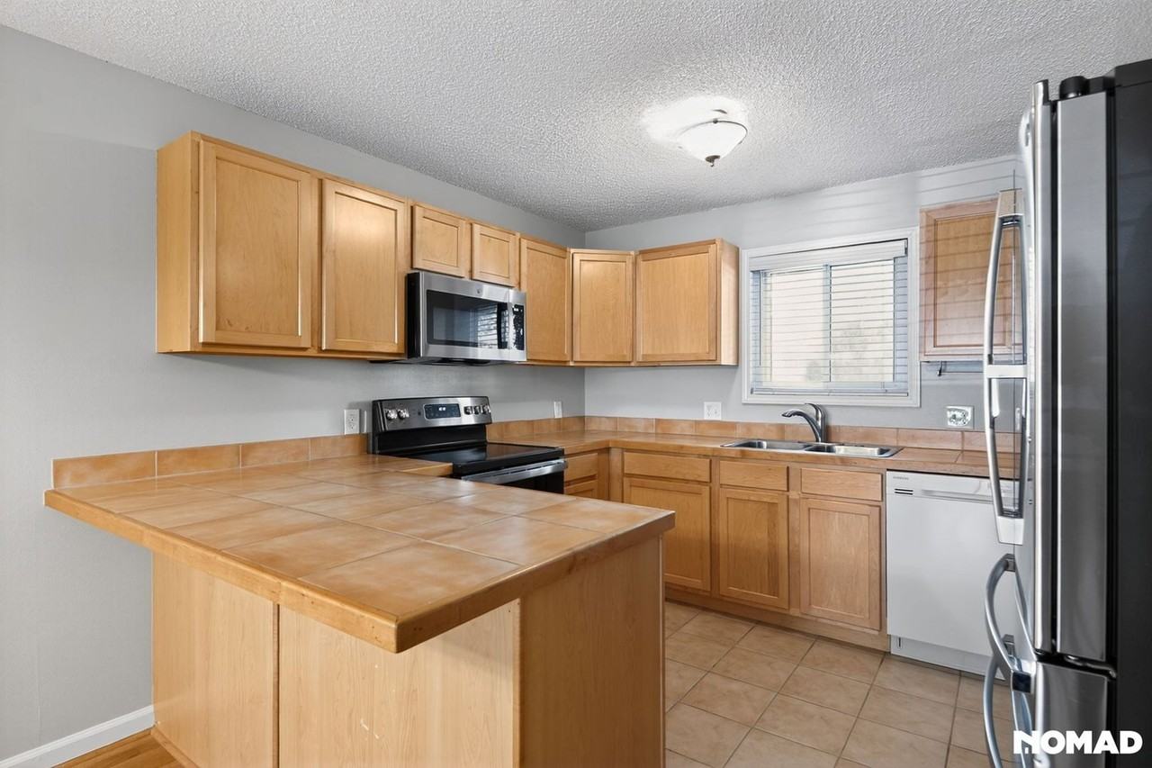 1244 S Reed St - Photo 2 of 20