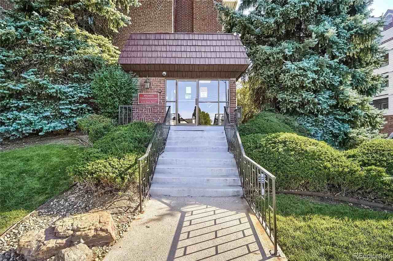 4110 Hale Parkway - Photo 2 of 13