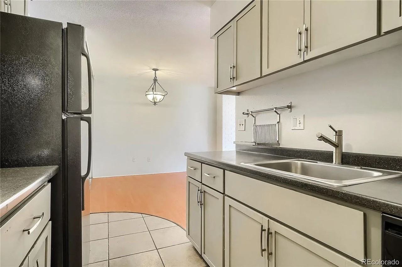 4110 Hale Parkway - Photo 6 of 13