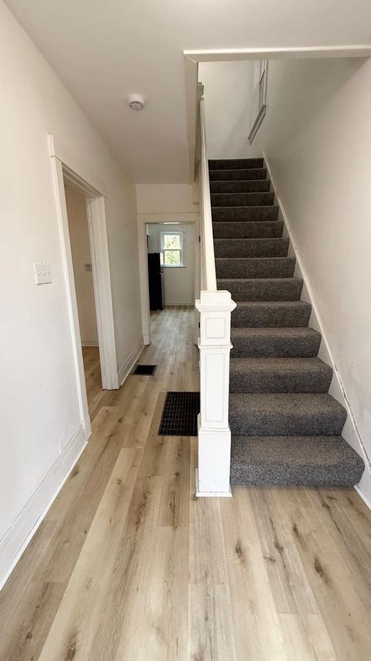 214 Rothman Street - Photo 3 of 23