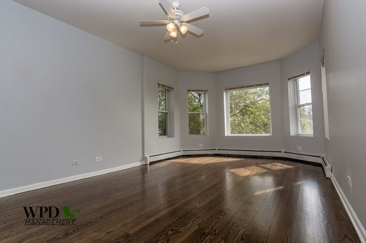 7954 S. Laflin St - Photo 2 of 10