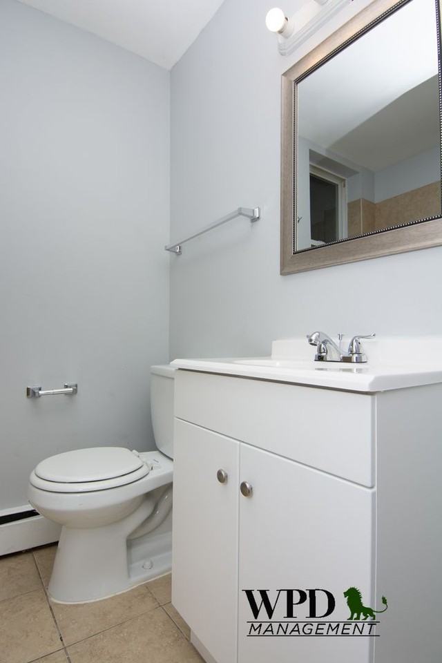 7954 S. Laflin St - Photo 4 of 10