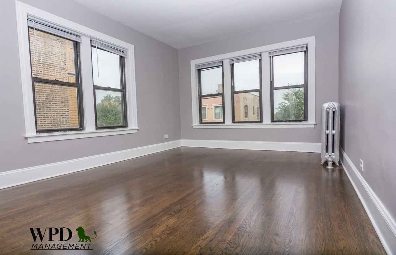 7954 S. Laflin St - Photo 7 of 10