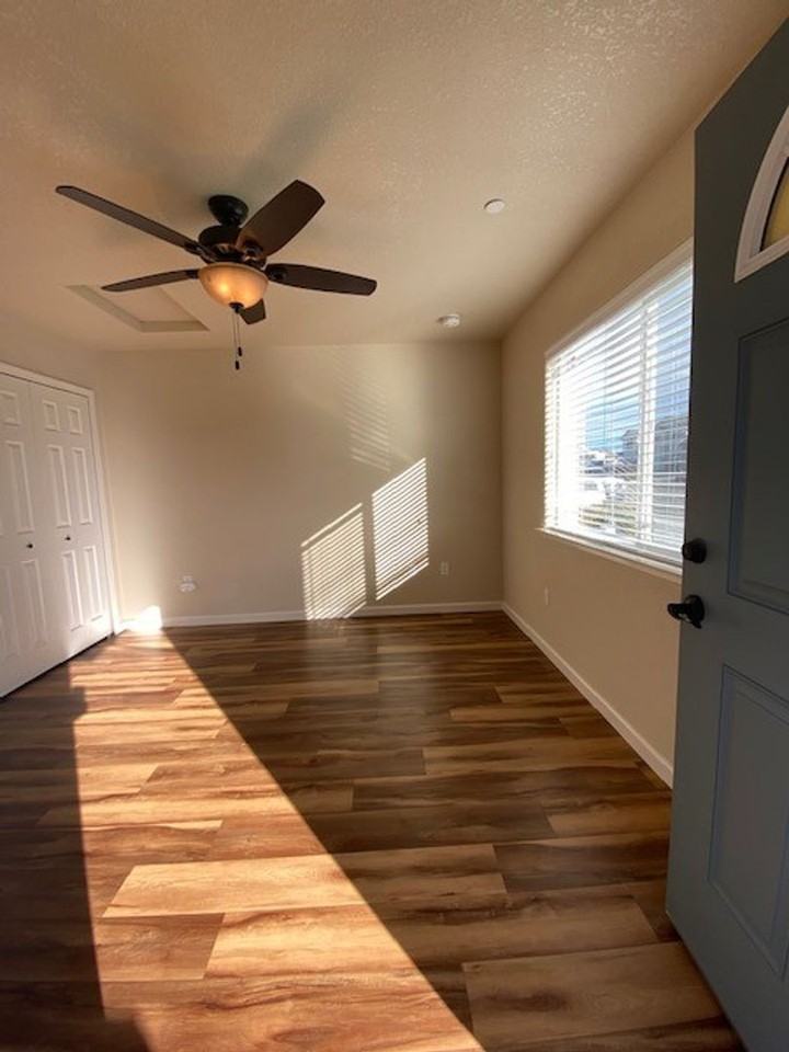 1956 Sagewood Way - Photo 5 of 30