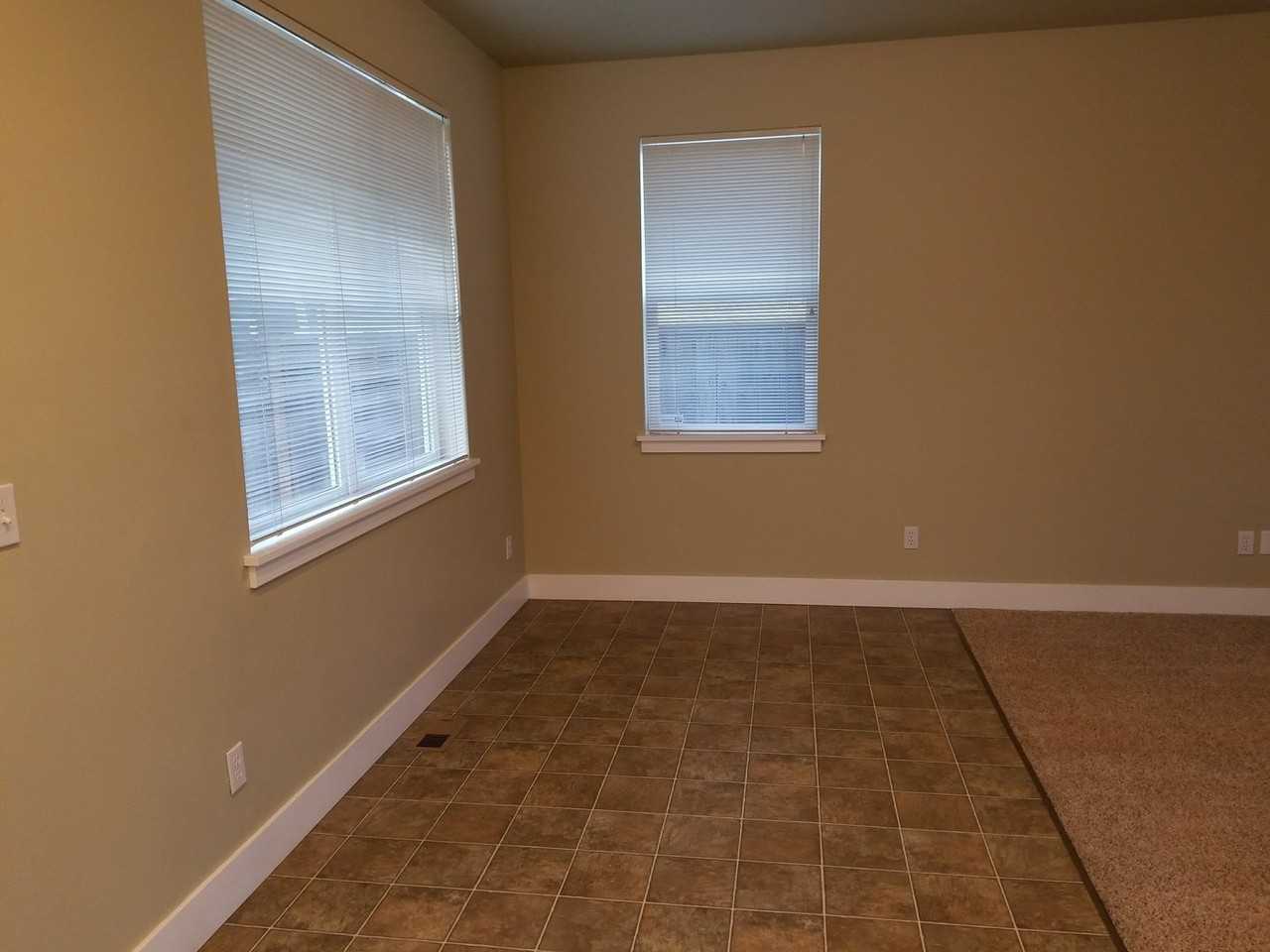 2128 Marlow Ln - Photo 6 of 19