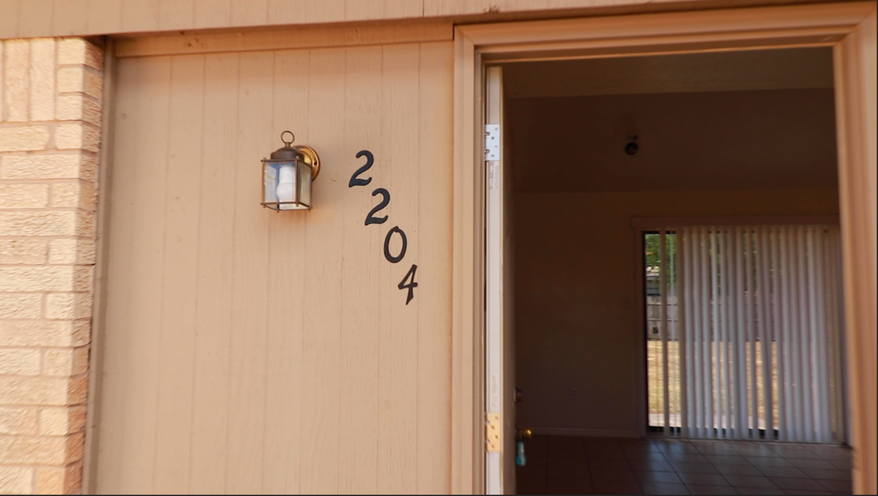 2204 Lafayette Dr - Photo 4 of 16