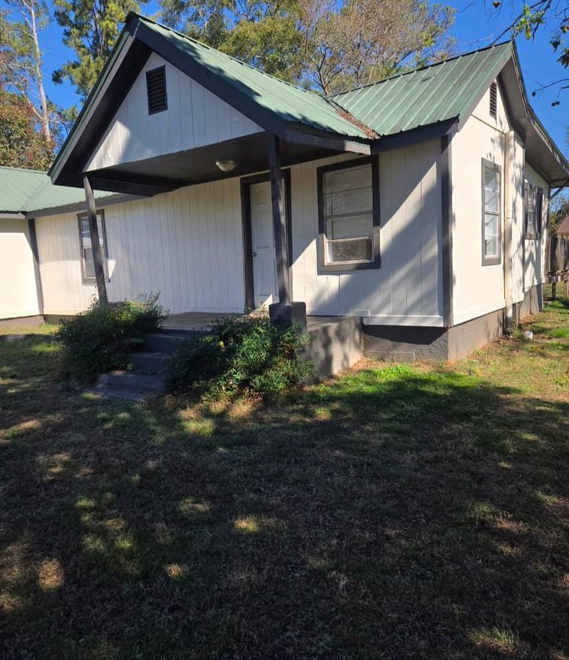 515 Tuskeegee St - Photo 6 of 13