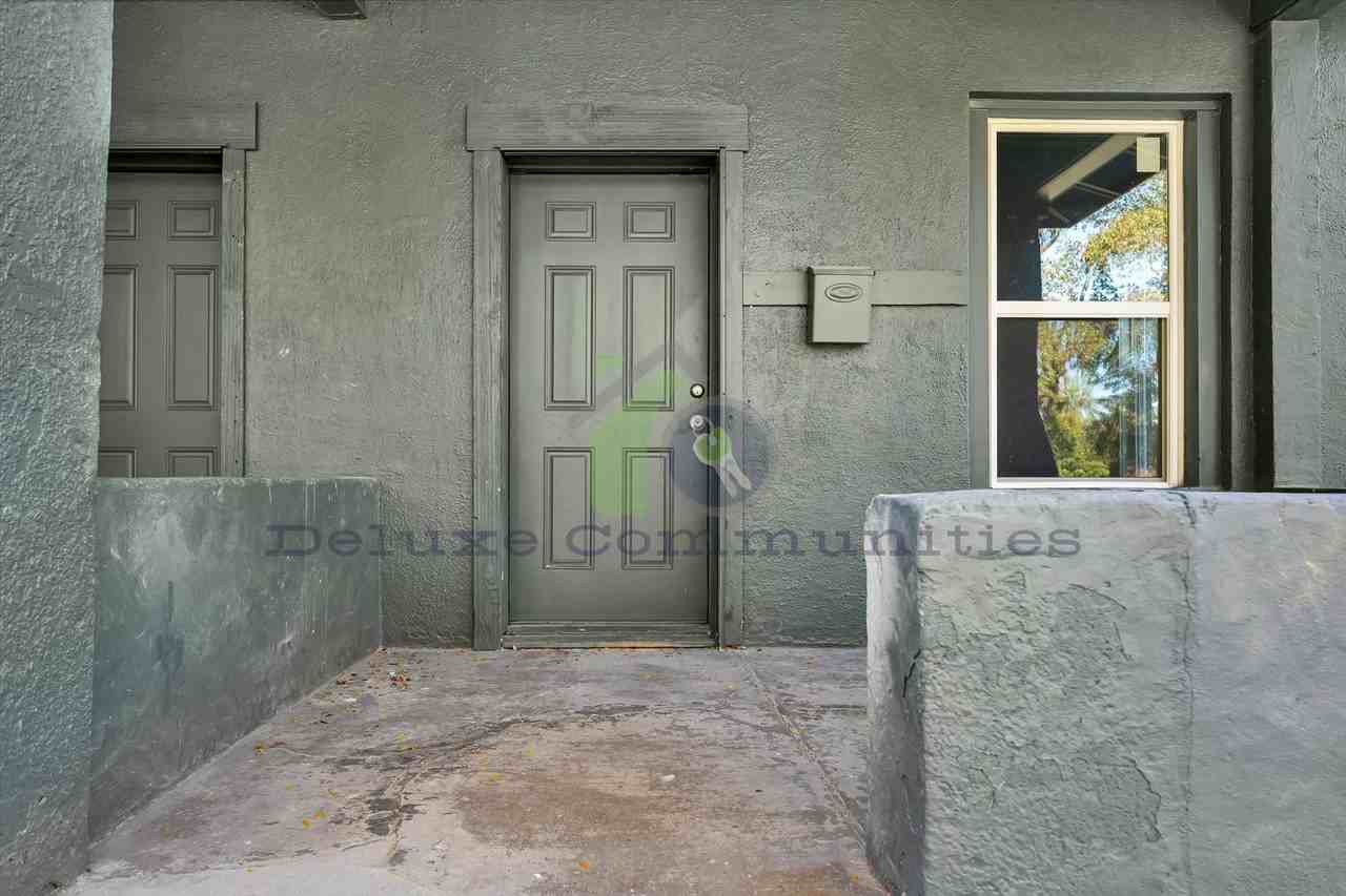 720 - 724 Adams St SE - Photo 4 of 9