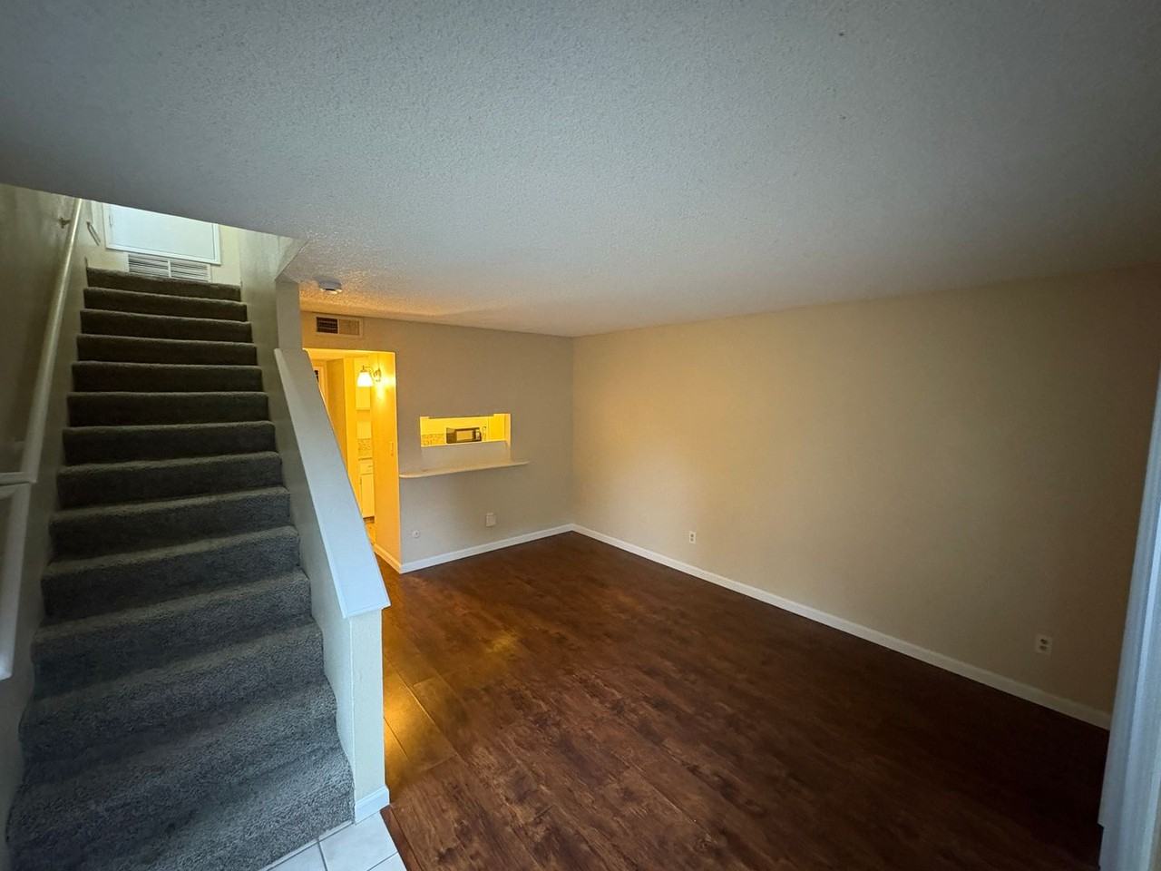 5101 Glide Dr - Photo 2 of 7