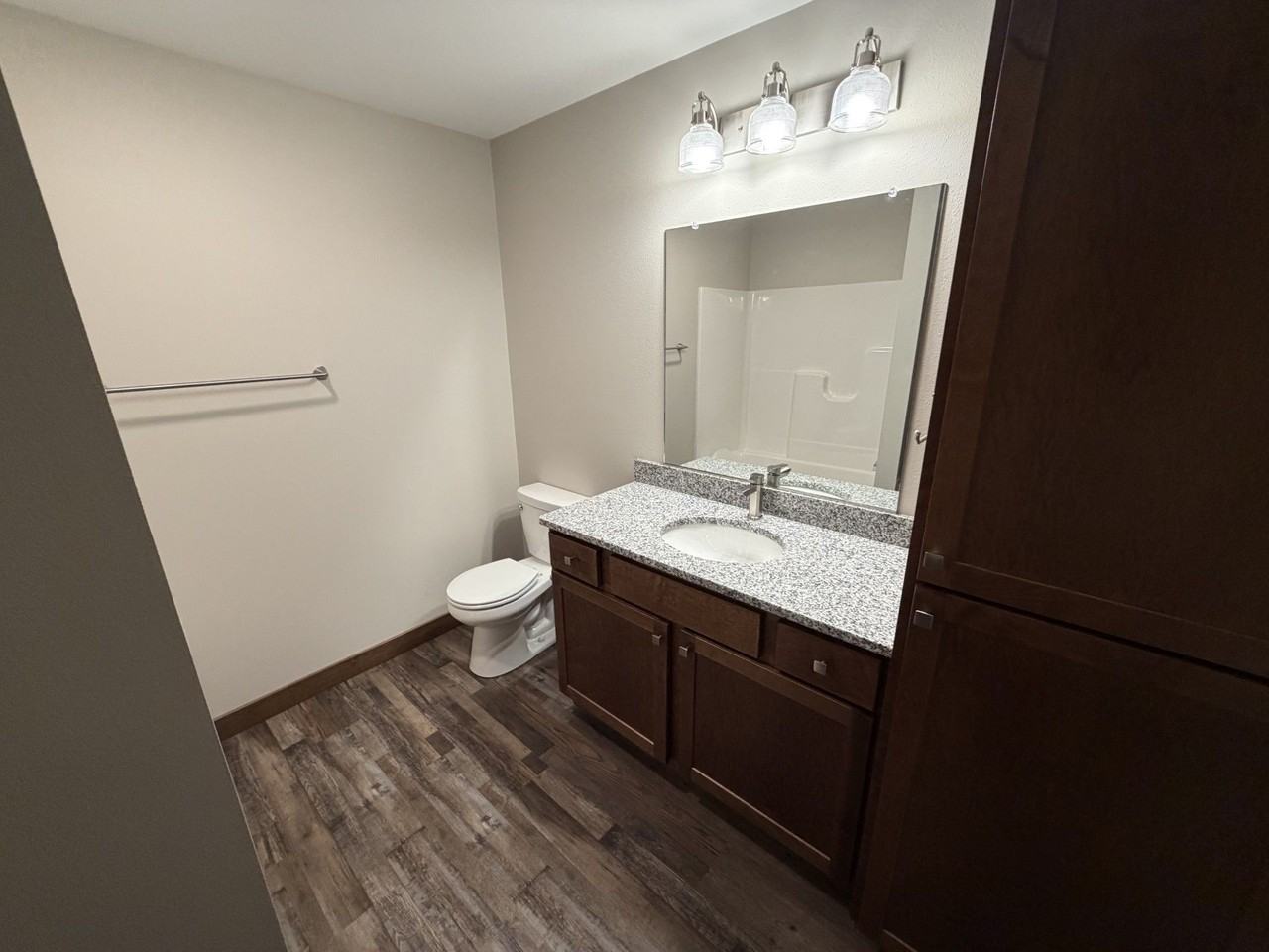 1124 Garfield Ave - Photo 3 of 32