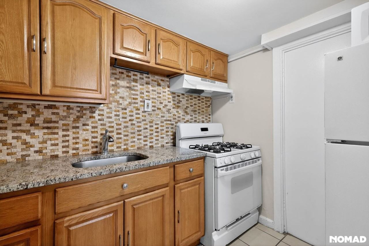 80 Seaton Pl Nw - Photo 4 of 32