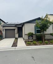 6128 W Oakley Ave - Photo 1 of 1