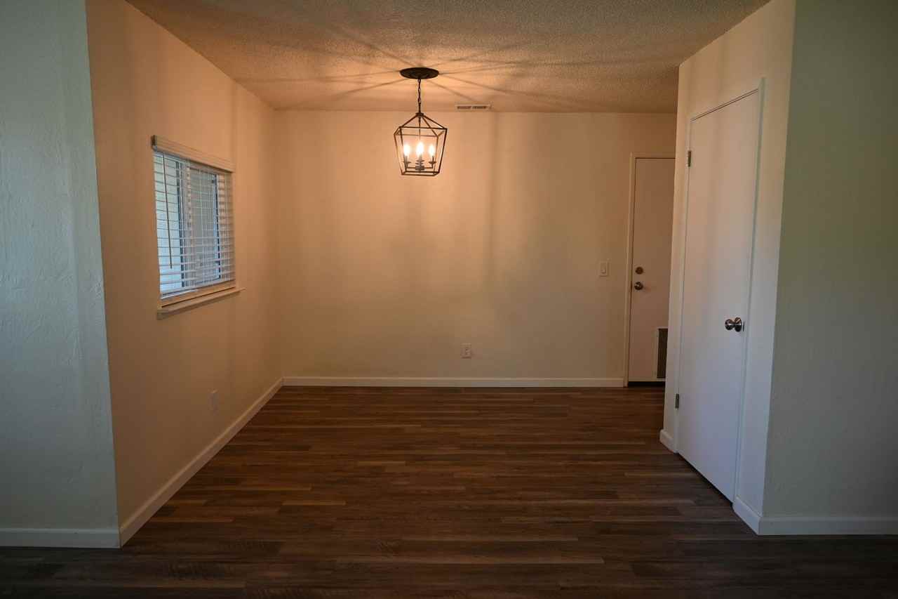 9698 Gamay Way - Photo 7 of 22