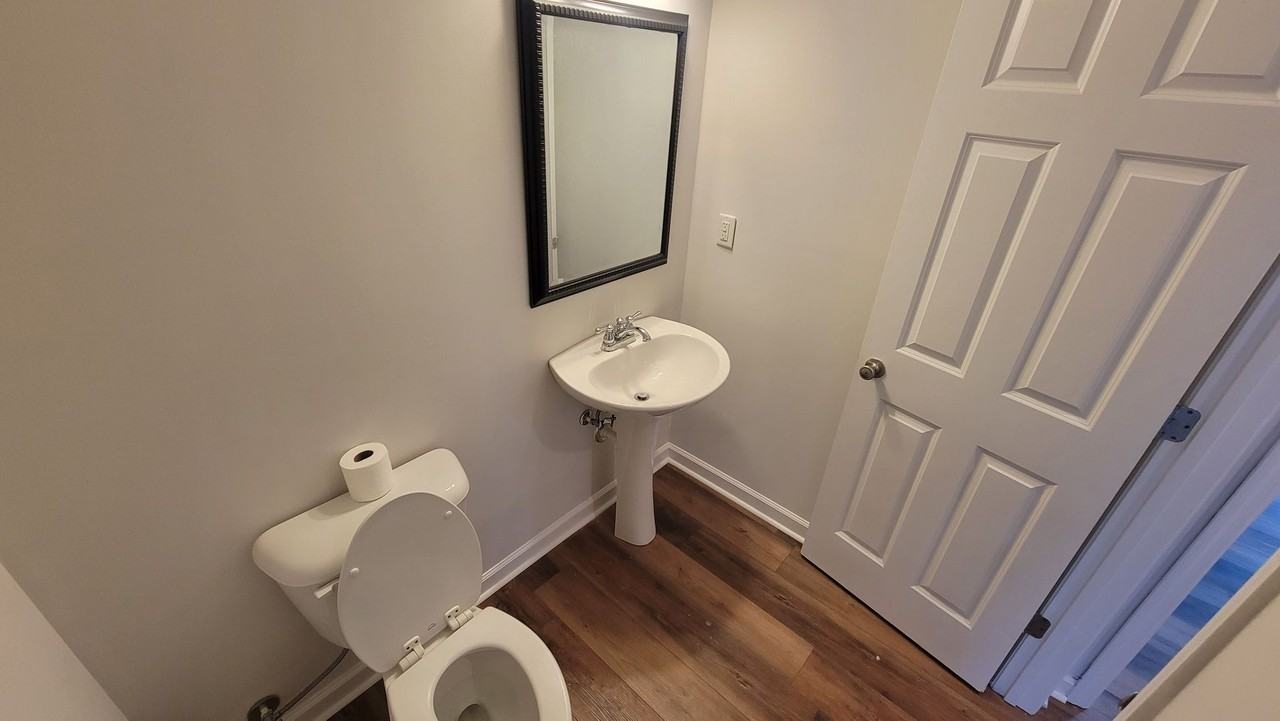 2214 Somersly Pl - Photo 4 of 47