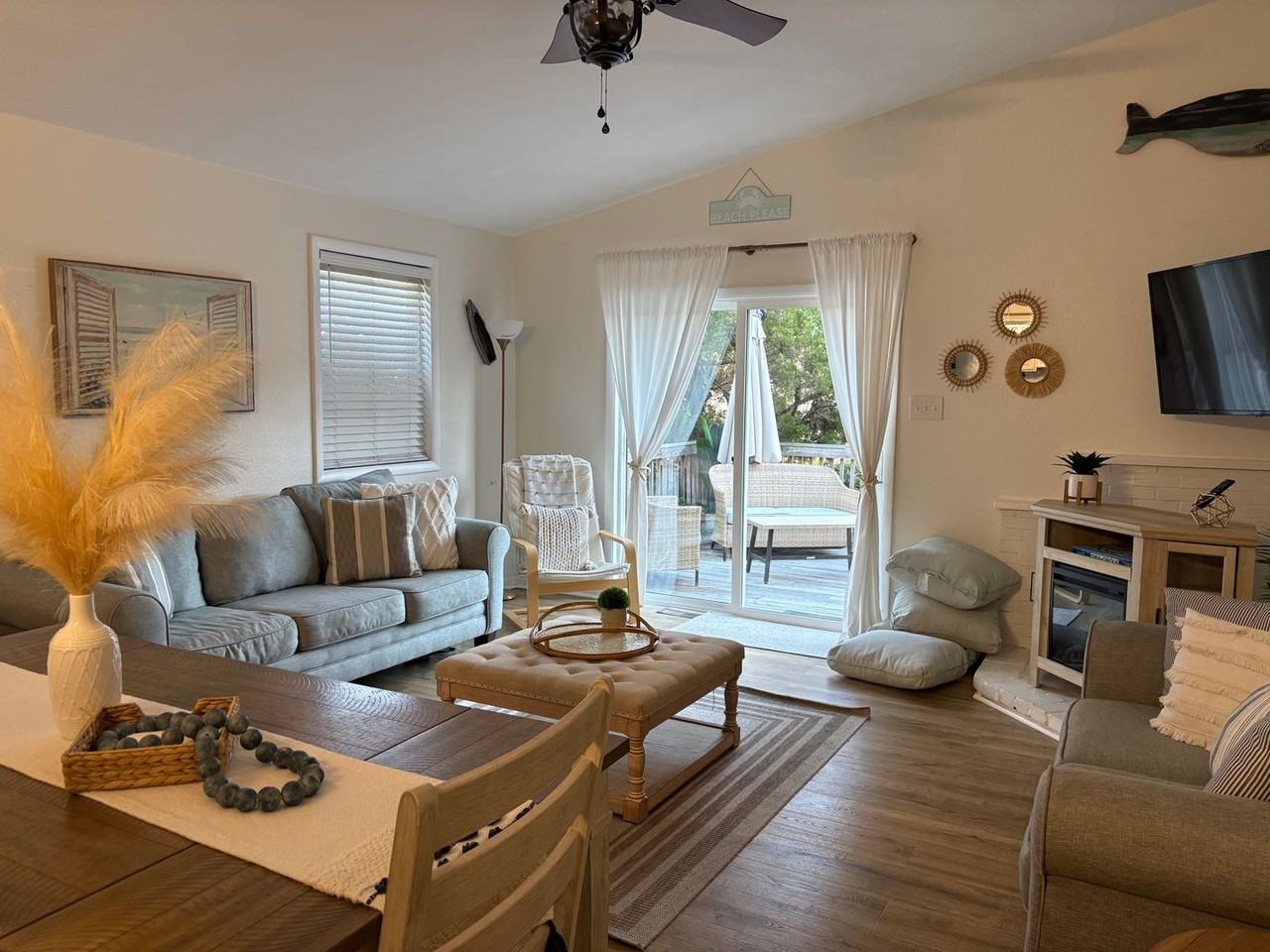 1100 W Durham St - Photo 2 of 30