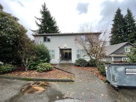 featured image of 801 Hawthorne St