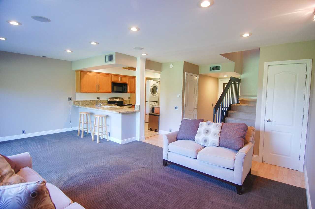 718 Calle Bahia - Photo 4 of 23