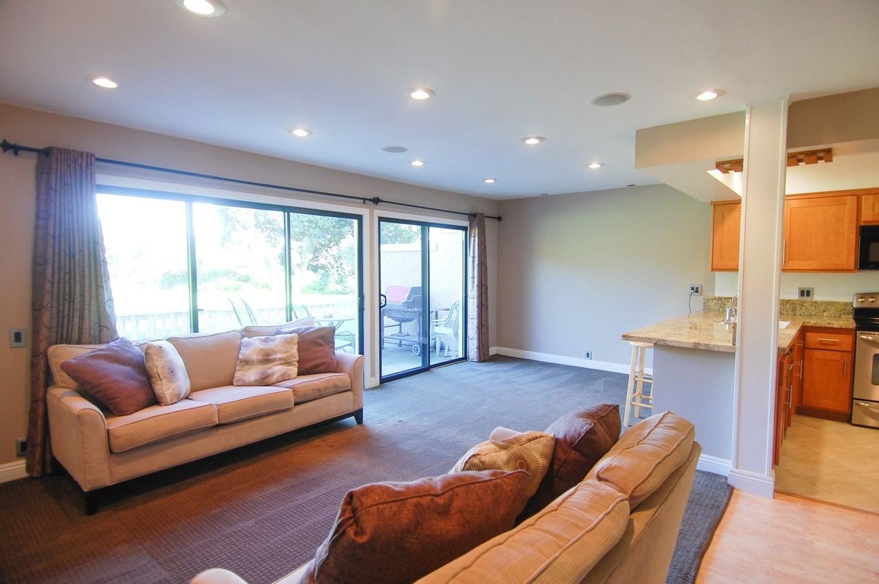 718 Calle Bahia - Photo 5 of 23