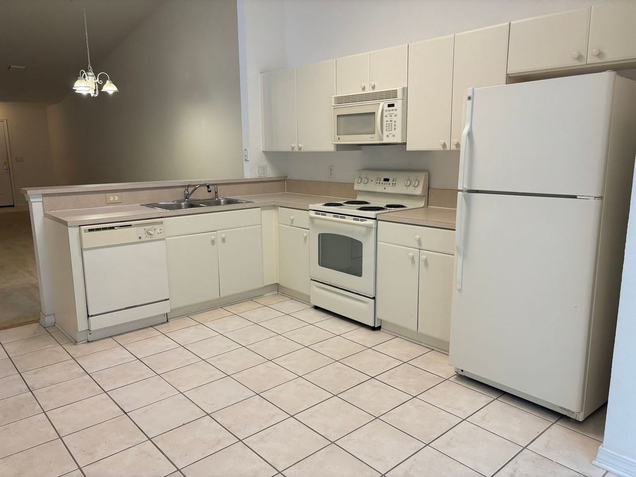 3022 Meadow St - Photo 3 of 19