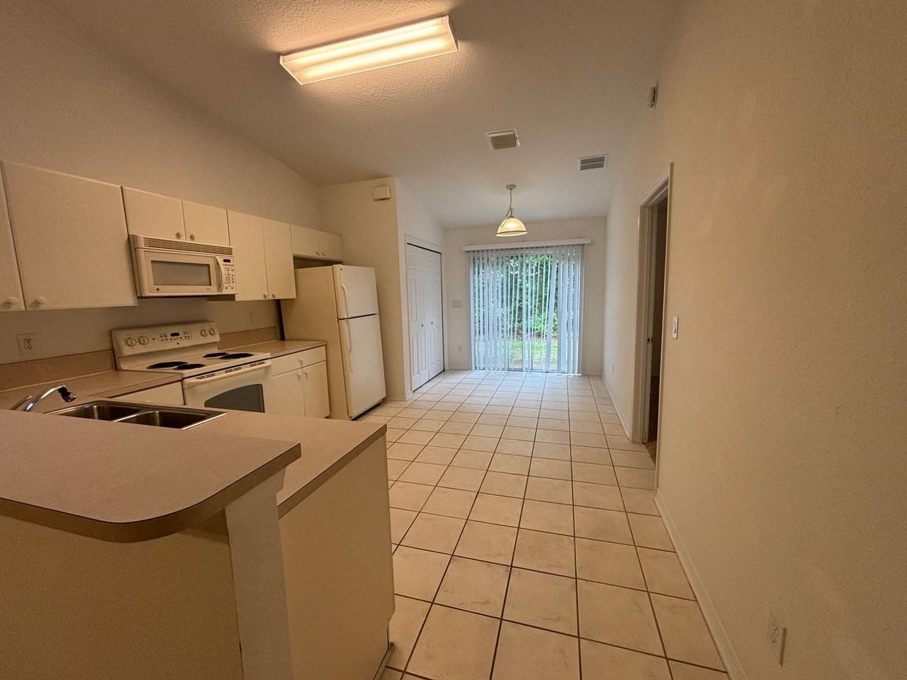 3022 Meadow St - Photo 4 of 19