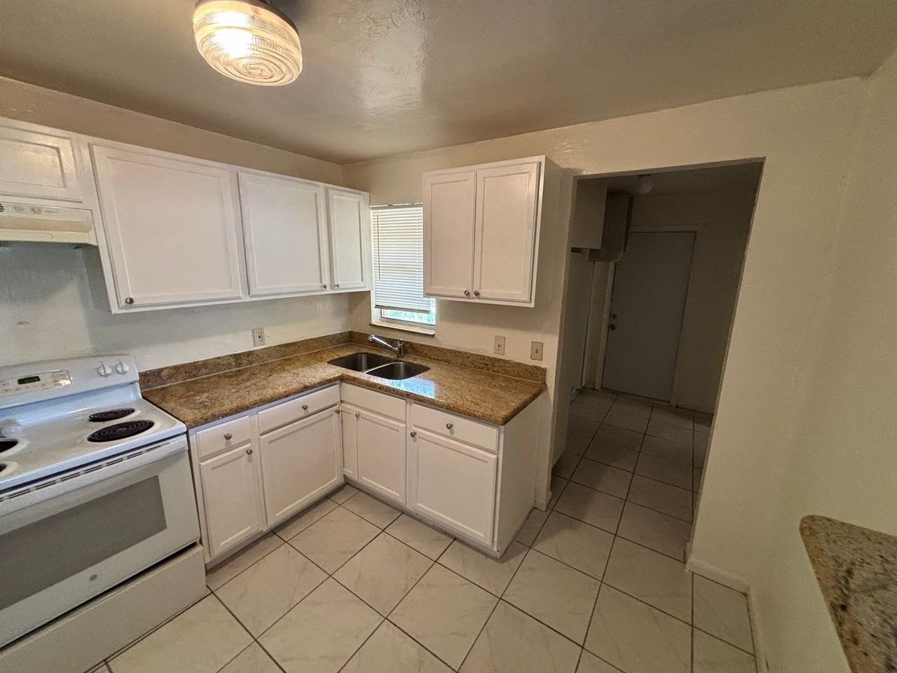 1489 Silver Beach Rd - Photo 7 of 25