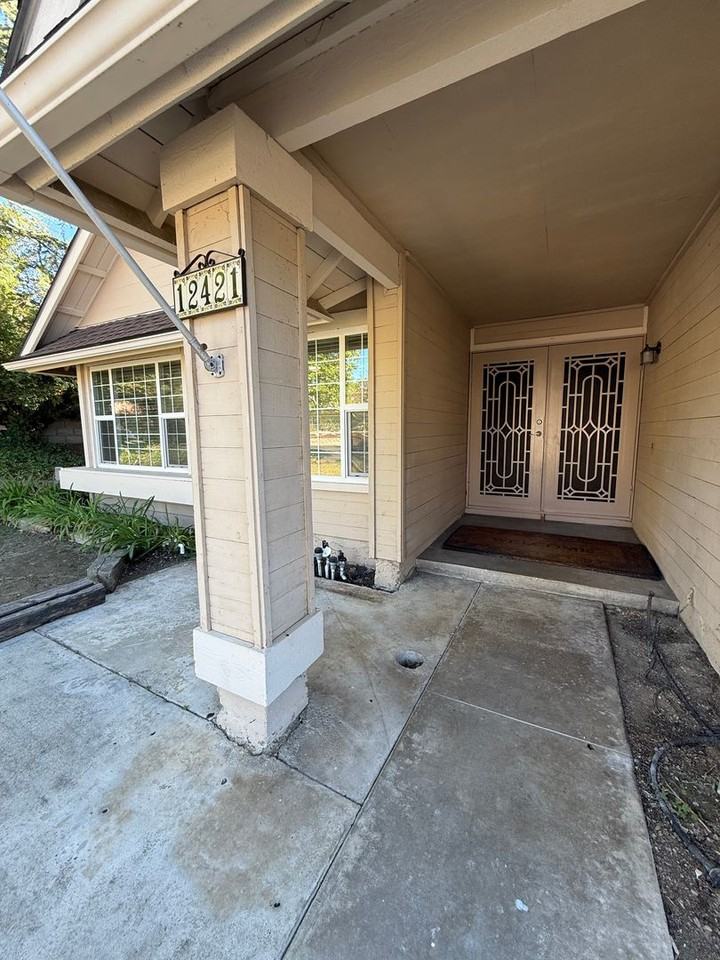 12421 Laja Drive - Photo 2 of 39