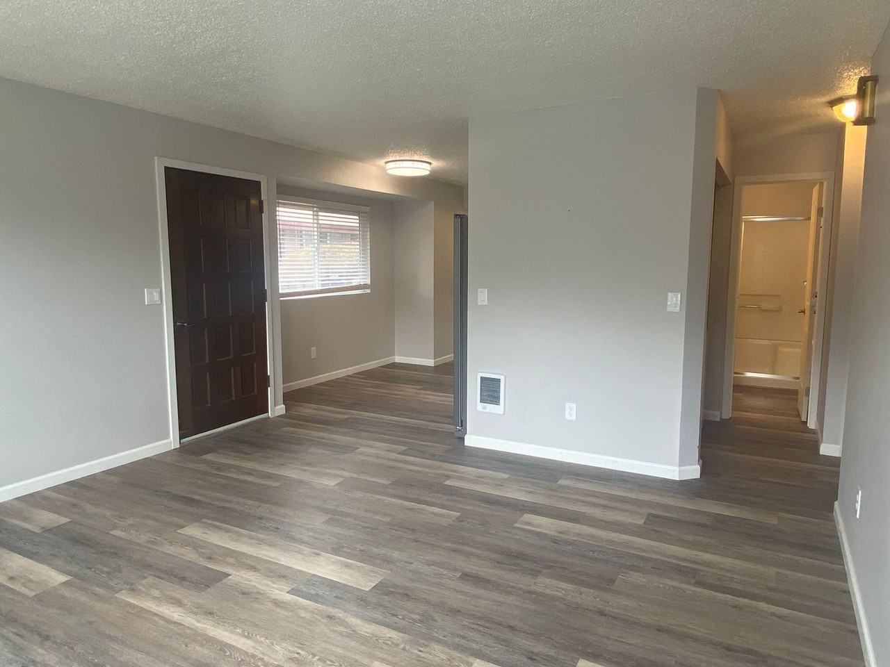 133 Chelan Ave - Photo 6 of 29