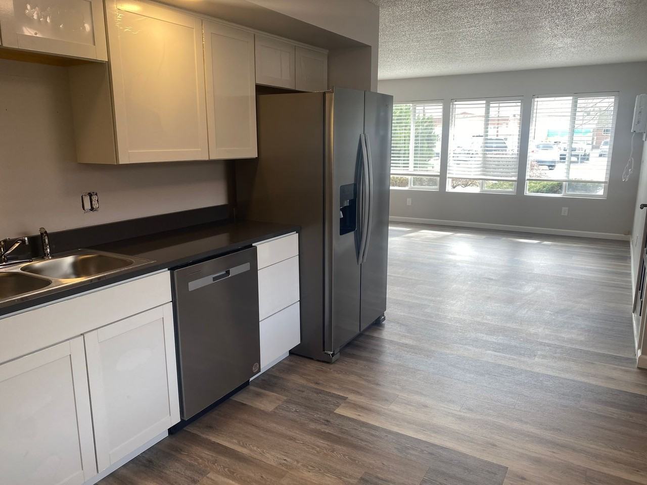 133 Chelan Ave - Photo 7 of 29