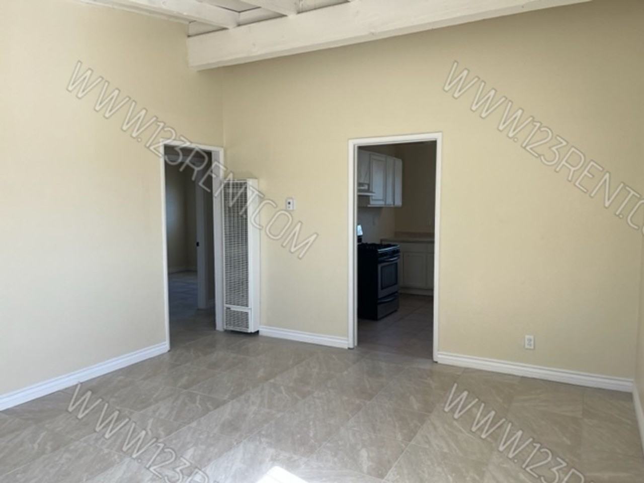 45421 Cedar Avenue - Photo 3 of 22