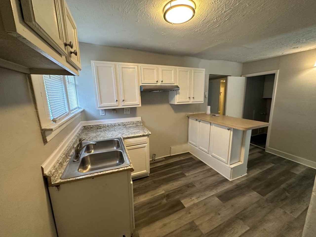 6262 Simpson Ave - Photo 3 of 16