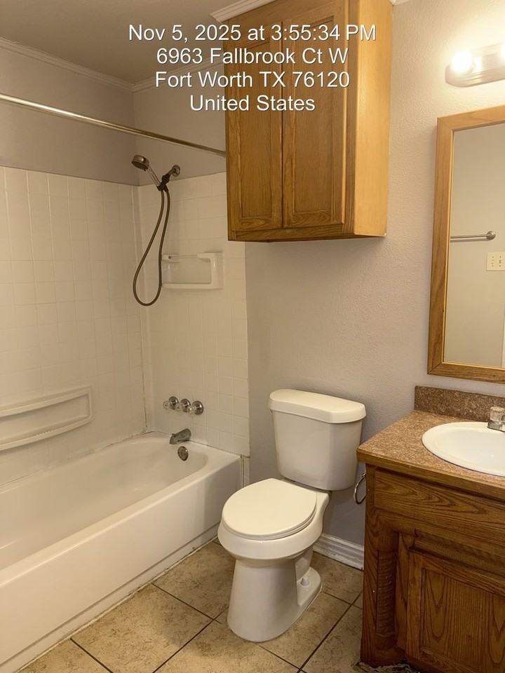 6963 Fallbrook Ct W - Photo 5 of 10