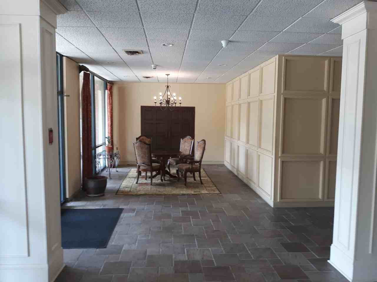 619 King St - Photo 2 of 34