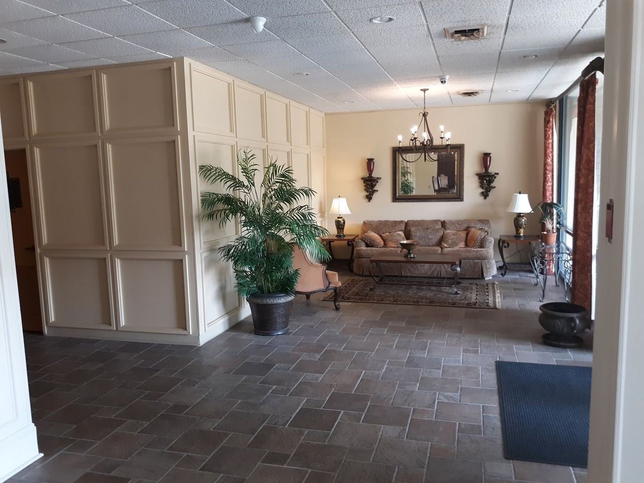 619 King St - Photo 3 of 34