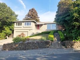 featured image of 2745 Summit Dr