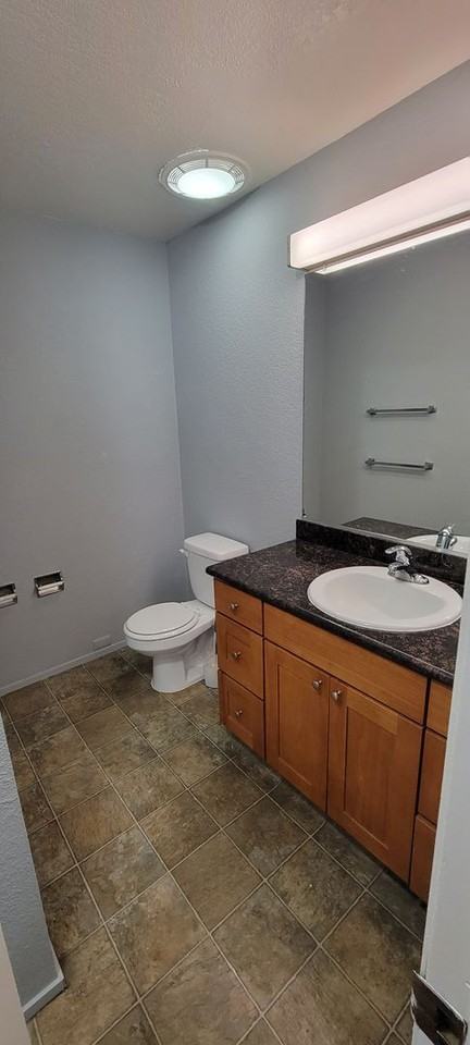 4538 18th Ave NE - Photo 4 of 32