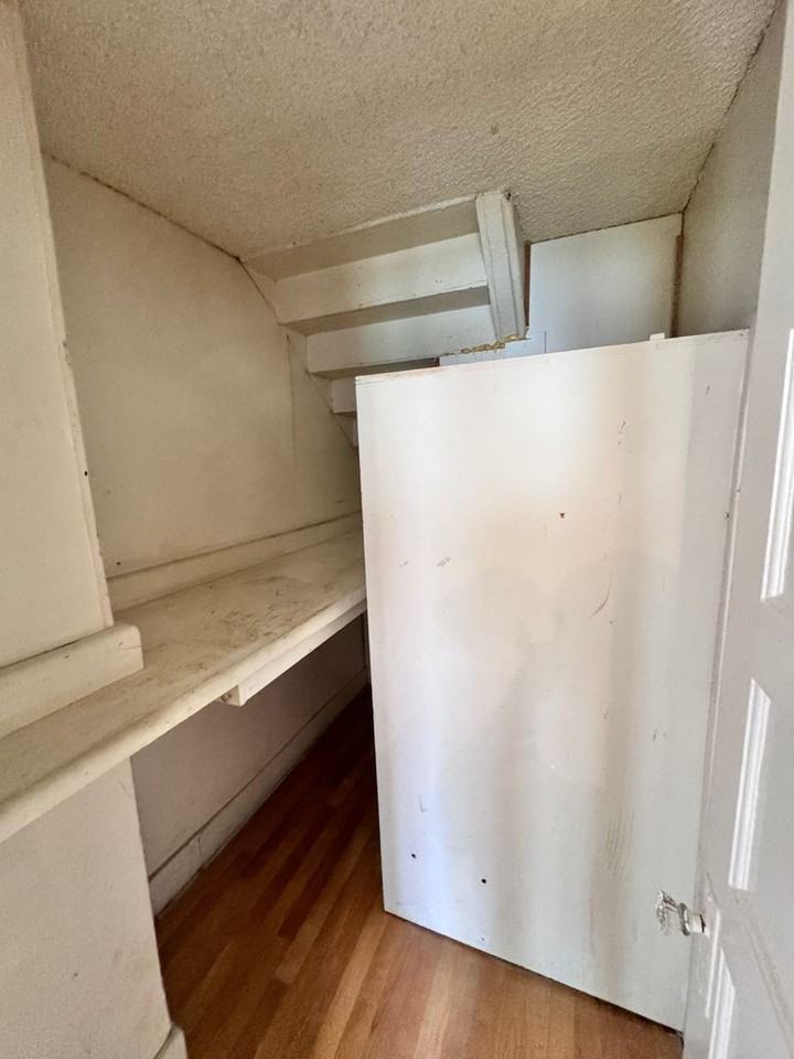 963 Price Ave - Photo 2 of 10