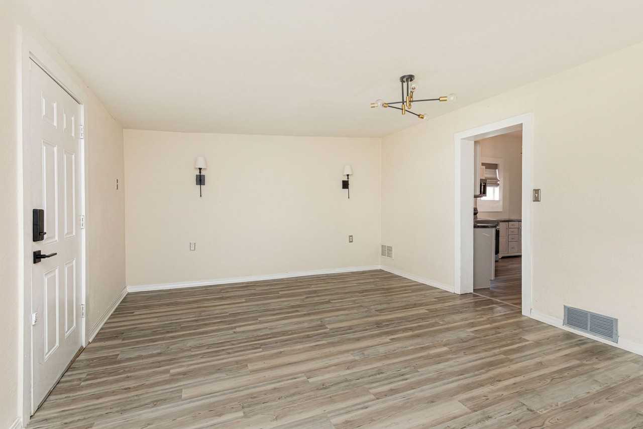 1209 S Randolph St - Photo 3 of 47