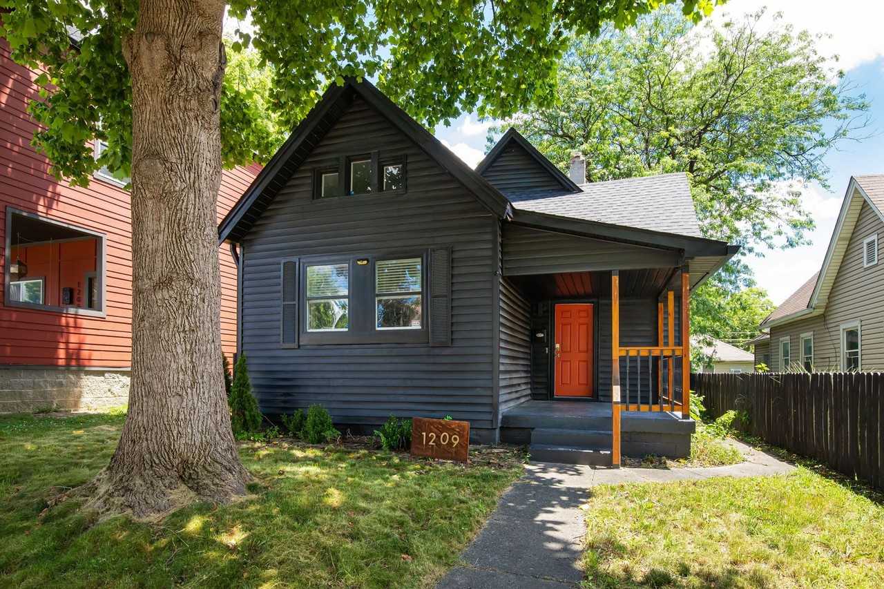 1209 S Randolph St - Photo 4 of 47