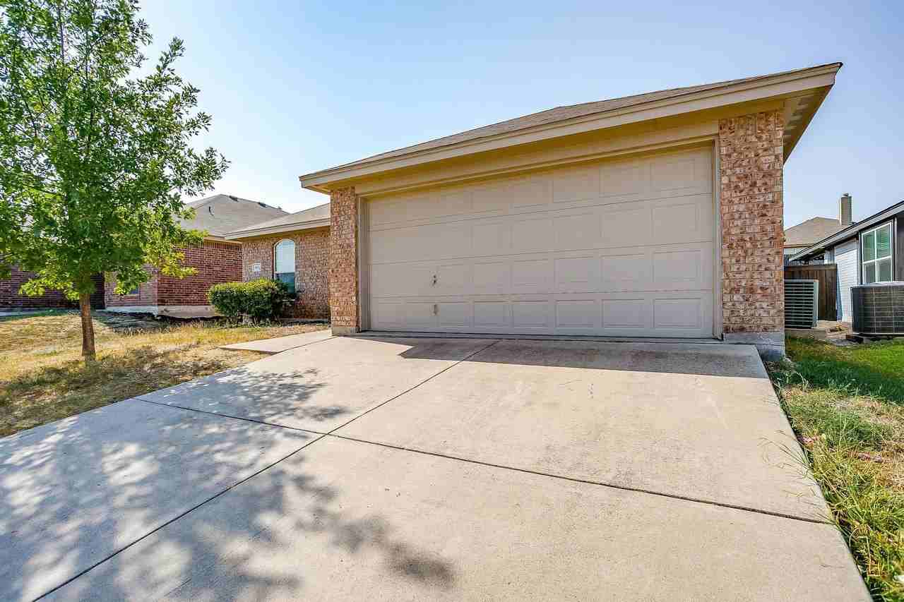 9321 Jason Court - Photo 3 of 31