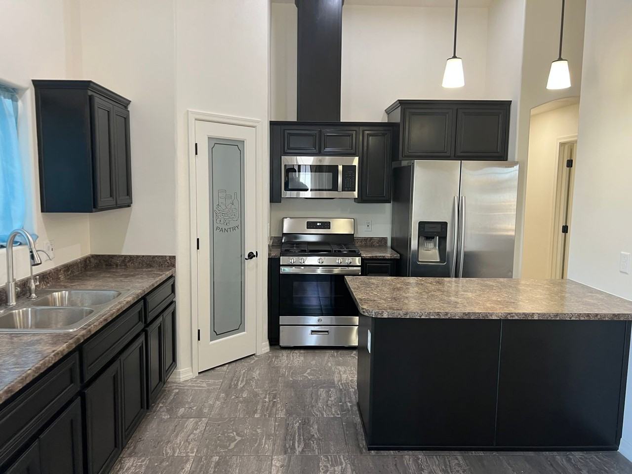 261 261 S Amarely Ave - Photo 5 of 31