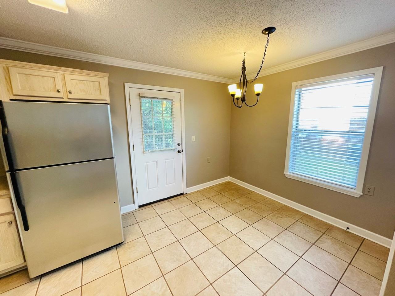 2019 Dundee St - Photo 7 of 21