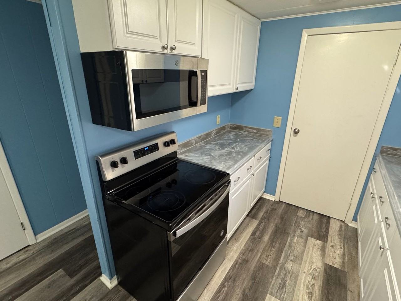 11751 Brown Bridge Rd - Photo 5 of 15