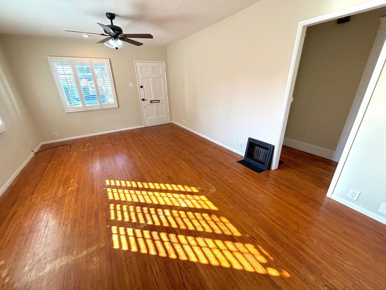 1324 Prospect Ave - Photo 3 of 15