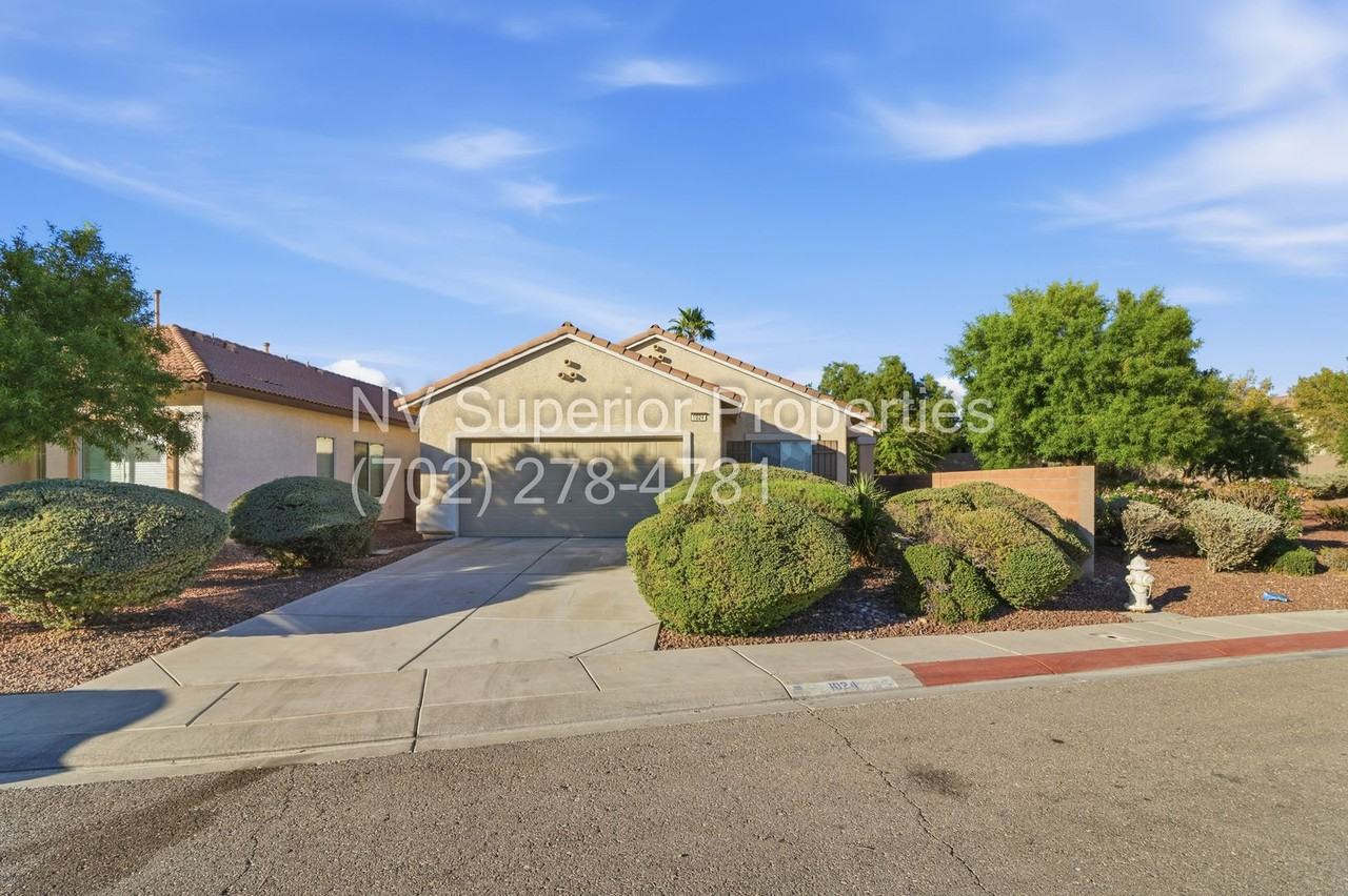 1024 Malibu Sands Ave - Photo 2 of 39