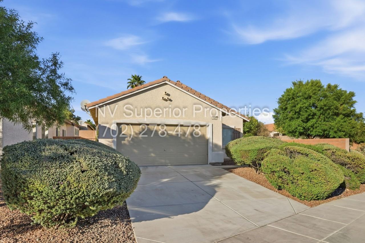 1024 Malibu Sands Ave - Photo 3 of 39