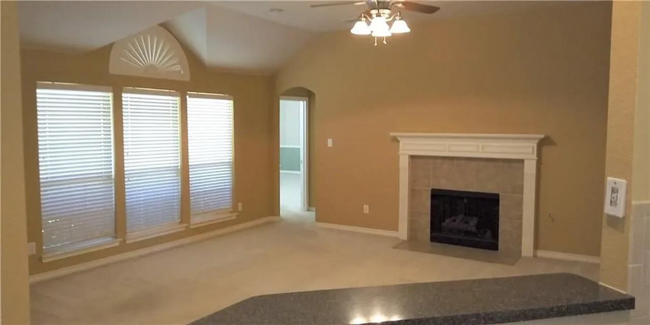 5212 Quail Creek Ct - Photo 2 of 10