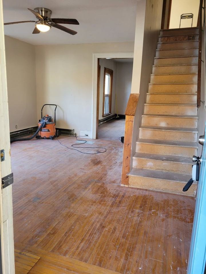 121 S 4th St - Photo 2 of 7