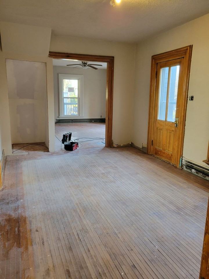 121 S 4th St - Photo 5 of 7